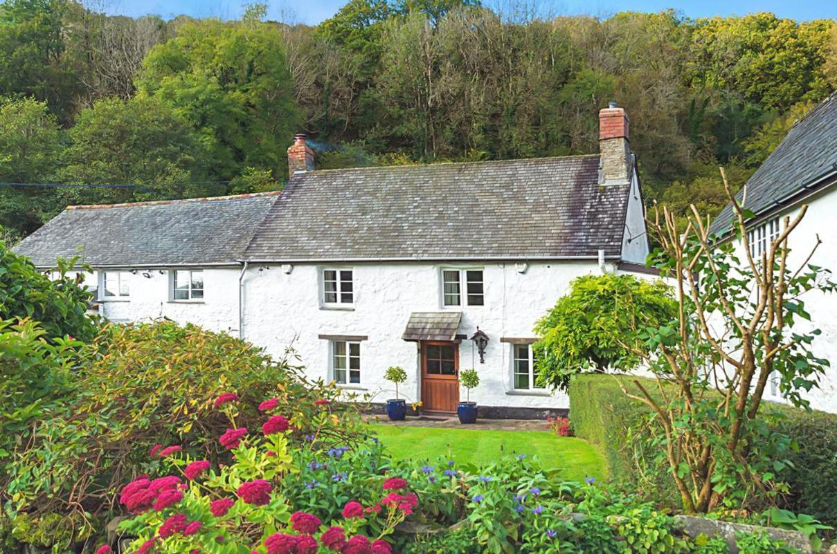 Bratton Mill Farmhouse Bratton Fleming Exterior photo